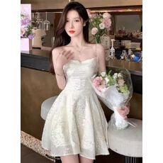 批发纯欲荡领吊带连衣裙女夏季绝美甜辣妹亮片别致时尚公主A字短裙子