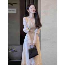 批发法式气质名媛v领<b class='q'>长袖</b>连衣裙2026春秋高端精致蕾丝绝美收腰a字<b class='q'>长裙</b>