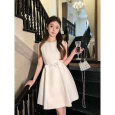 批发千金风气质重工<b class='q'>钉珠</b><b class='q'>连衣裙</b>夏2026款蝴蝶结无袖蓬蓬裙礼裙