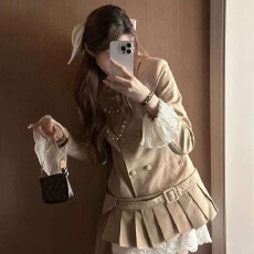 批发咖色风衣外套女秋季穿搭高级名媛复古翻领中长款连衣裙收腰百褶裙