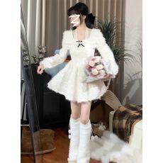 批发白色法式蕾丝挂脖<b class='q'>连衣裙</b>子女春秋季2026新款高级感小个子<b class='q'>蓬蓬</b>短裙