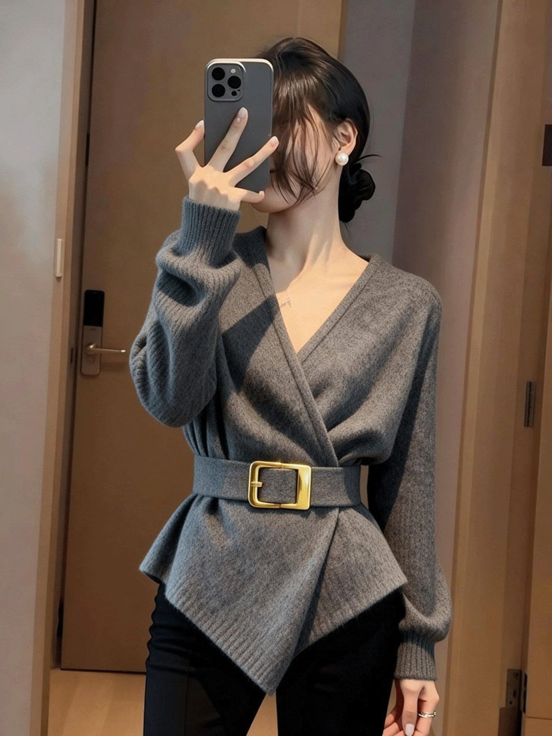 BY34363# 法式V领毛衣开衫女短款新款设计感小众针织上衣 服裝批發女裝批發服飾貨源