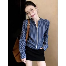 批发上架72小时有货-春季新款拉链短款时尚长袖条纹<b class='q'>衬衫</b>小众百搭上衣