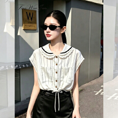 批发上架72小时有货-设计感飞飞袖<b class='q'>条纹</b><b class='q'>衬衫</b>女2026新款夏季超好看上衣