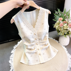 批发上架72小时有货-法式蕾丝V领无袖上衣女温柔风显瘦通勤白色衬衫