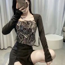 批发螺纹棉 早秋季新款黑色假两件短款<b class='q'>t</b><b class='q'>恤</b>女不规则设计感小众长袖上衣