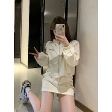 批发原版做法，裙子内里 字母印花抽绳防晒衣+松紧腰裤裙两件套装<b class='q'>女</b>