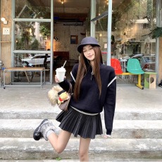 批发设计感假两件半拉链撞色长袖毛衣女<b class='q'>秋</b>冬2025新款针织减龄宽松上衣