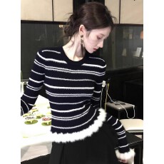 批发秋冬季法式黑色<b class='q'>条纹</b>毛边针织<b class='q'>打底衫</b>女内搭设计感修身显瘦长袖上衣