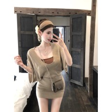 批发辣妹蝙蝠袖u领针织连衣裙女夏季修身收腰短裙设计感叠穿包臀裙子