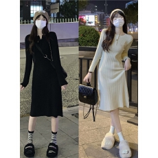 批发温柔风黑杏色圆领长袖中长款螺纹毛针织裙 显瘦气质