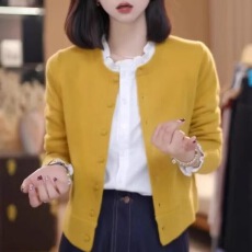 批发高级感黄色针织开衫女2025秋季<b class='q'>大码</b>胖mm显瘦毛衣外套洋气欧货上衣