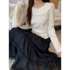 批发手工<b class='q'>蕾丝</b>钩花娃娃领收腰显瘦下摆开叉设计毛衣打底长袖小衫女