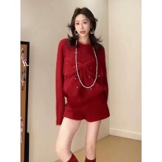 批发冬季氛围感蝴蝶结钉珠毛衣短裤两件套2026<b class='q'>春</b>装新款巨好看爆款女装