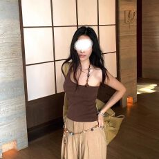 批发40支260克随心裁1*1  辣妹斜肩挂脖吊带<b class='q'>背心</b><b class='q'>夏</b>季新款设计感上衣女
