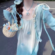 批发蓝色渐变立体花吊带裙女海边度假风重工网纱绑带沙滩连衣裙女夏季