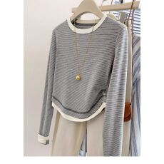 批发原版质量假两件条纹短款<b class='q'>长袖</b><b class='q'>t</b><b class='q'>恤</b>女秋季高级感小众新款上衣设计感