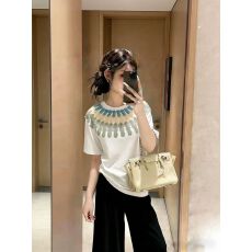 批发春夏新款<b class='q'>潮</b>牌孔雀羽毛重工刺绣短袖t恤女装轻奢<b class='q'>潮</b>流圆领百搭