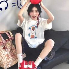 批发260克纯棉--230克纯棉夏季宽松设计感小众<b class='q'>街头</b>纯棉短袖T恤潮