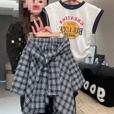 批发<b class='q'>女童</b><b class='q'>半</b>身裙夏季2025新中大童短袖时髦炸街八角不规则格子<b class='q'>裙裤</b>套装