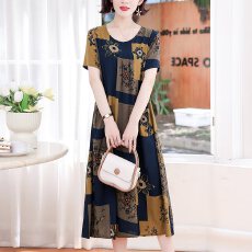 批发新款垂坠感妈妈棉绸<b class='q'>连衣裙</b>女夏季加肥加大码遮肚子减龄<b class='q'>人造棉</b>裙子