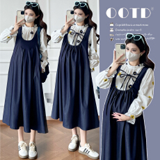 批发实拍新品<b class='q'>套装</b>~ 2026年春秋新款绣花上衣＋仿天丝牛仔背带裙孕妈装