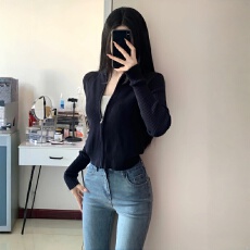 批发<b class='q'>韩版</b>软糯针织衫女加厚秋冬装内搭休闲小个子短款开衫毛衣<b class='q'>外套</b>上衣