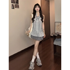 批发无袖立领条纹<b class='q'>衬衫女</b>夏2026新款法式清新蝴蝶结衬衣时髦炸街小上衣