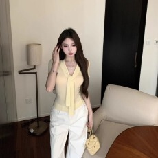 批发海军领绑带黄色短袖t恤女设计感小众<b class='q'>夏</b>季掐腰v领上衣独特漂亮绝美