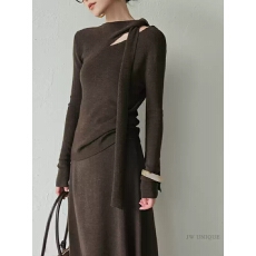 批发外贸原单<b class='q'>品牌</b>撤柜断码清仓针织套装女围巾领上衣长款半身裙两件套