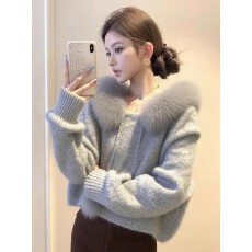 批发灰色毛领毛衣<b class='q'>针织</b>衫女款2025新款爆款冬季独特漂亮小个子短款上衣