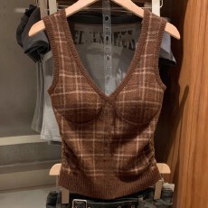 批发深圳南油女装2025 冬软糯慵懒风上衣小众不撞款条纹V领针织衫