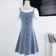 批发实拍牛仔背带<b class='q'>连衣</b>裙女2026春秋拼色花边做旧宽松直筒H型中<b class='q'>长裙</b>子