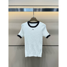 批发25年早<b class='q'>秋</b>新款香家logo撞色圆领百搭款针织短袖套头显瘦百搭女上衣