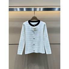 批发25年早秋新款香家蝴蝶结<b class='q'>饰品</b>百搭气质款长袖单排扣开衫<b class='q'>宽松</b>女上衣