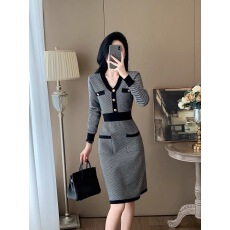 批发小香风针织<b class='q'>连衣裙</b>女秋季新款高级感气质收腰通勤外穿毛衣裙子