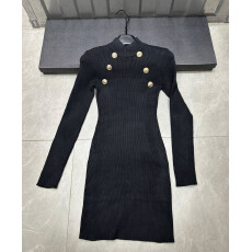 批发法式设计感小众赫本风黑色针织<b class='q'>连衣裙</b>秋冬季气质收腰内搭打底裙子