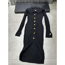 批发针织<b class='q'>连衣裙</b>女秋冬法式高级感polo领优雅气质单排扣长款毛衣打底裙