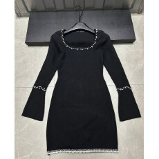 批发早秋温柔富家千金穿搭重要场合轻奢高级感巨好看小香风黑色<b class='q'>连衣裙</b>