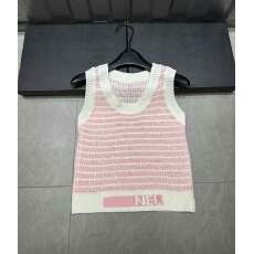 批发运动背心内搭<b class='q'>女</b>2025新款黑色吊带打底带字母独特别致针织短款上衣