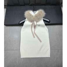 批发法式气质百搭小众无袖针织<b class='q'>背心</b>女秋冬季内搭外穿毛领拼接短款上衣