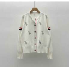 批发可爱小狗长袖针织<b class='q'>开衫</b>女春秋款韩系设计感超好看气质外套上衣