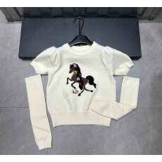 批发秋冬韩系圣诞风小马刺绣圆领针织<b class='q'>衫</b>女红色套头短袖+袖套百搭<b class='q'>毛</b>衣