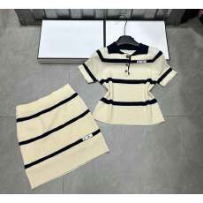 批发小香风<b class='q'>条纹</b>字母翻领领针织衫长袖百搭显瘦包臀短裙减龄裙子<b class='q'>套装</b>