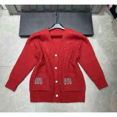 批发珍珠口袋字母开<b class='q'>衫</b>外套女春秋冬季新款洋气减龄小个子独特漂亮毛衣