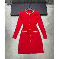 批发圣诞风穿搭红色针织<b class='q'>连衣裙</b>女冬新款法式气质小个子新年打底裙