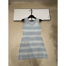 批发2026年春夏新款针织连衣裙蓝色<b class='q'>镂空</b>无袖套头背心裙
