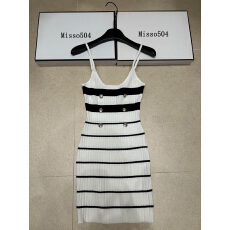 批发2026年春夏新款针织条纹无袖套头吊带裙修身显瘦百搭女<b class='q'>连衣裙</b>