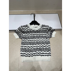 2026年春夏新款针织波浪条纹短袖圆领套头宽松百搭女上衣