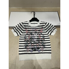 批发2026年春夏新款针织字母花卉<b class='q'>条纹</b>短袖圆领套头宽松百搭女上衣